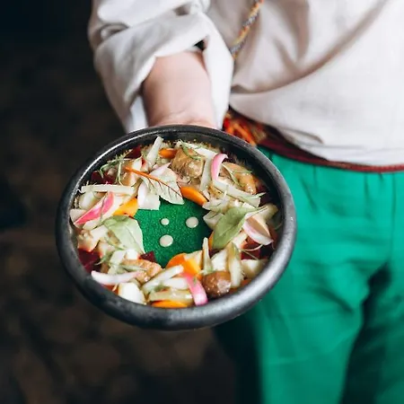 грибова хата 布克维