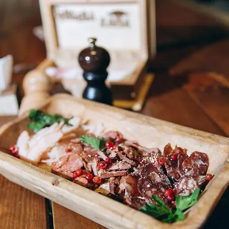 宾馆 грибова хата