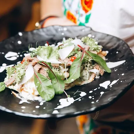 宾馆 грибова хата