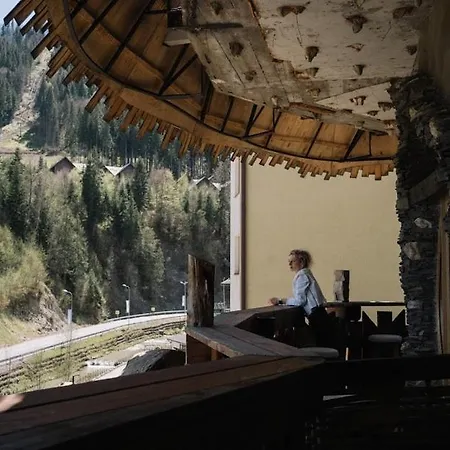 грибова хата 宾馆