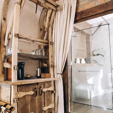 грибова хата 布克维